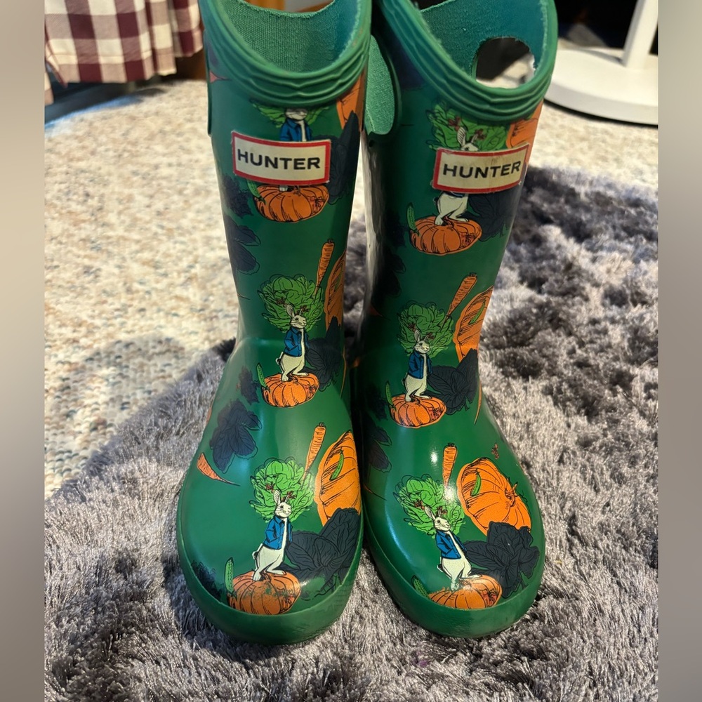 Toddler Boys Hunter Rain Boots, Green Peter Rabbit Collection